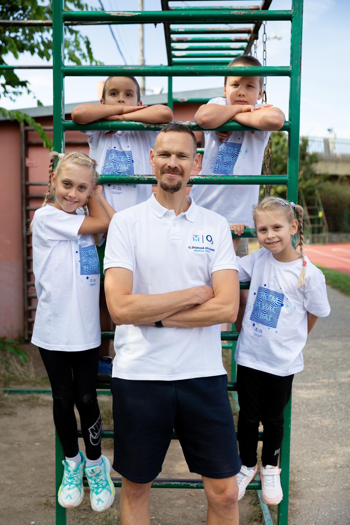 Matej Toth a deti_FTVS_foto Jakub Jančo_045.jpg