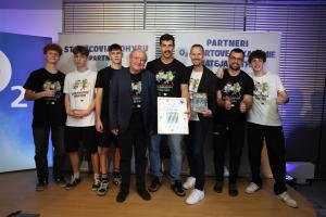 __2025_H_R_N_C_R_I_K_O_V_A_FOTO_KRST_KNIHY (12).JPG