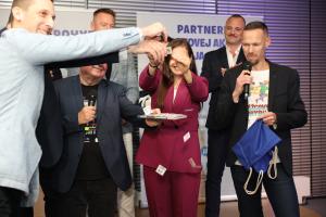 __2025_H_R_N_C_R_I_K_O_V_A_FOTO_KRST_KNIHY (5).JPG